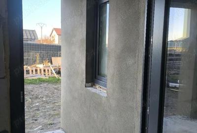 Casă cu 3 camere cu Teren 318 Mp în Agigea - 1