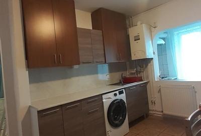 Apartament cu 2 camere decomandat în Zorilor