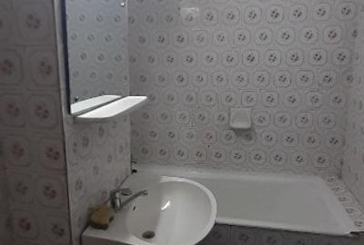 Închiriez apartament 3 camere decomandat - 3