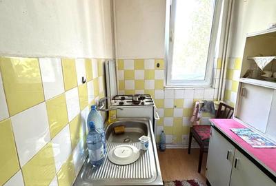 Apartament 2 camere, semidecomandat, etaj 1, Micro 19 - 5