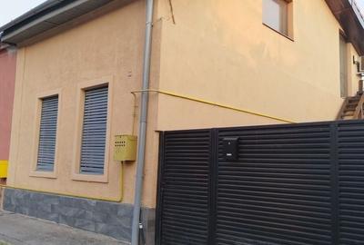 Casă individuală cu 3 camere cu Canalizare în Brâncoveanu - 2