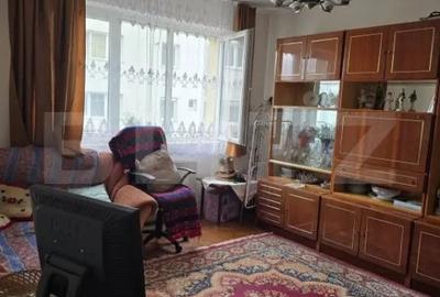Apartament cu 3 camere decomandat în Soarelui - 2