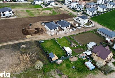 Teren de 460 mp, în Miroslava