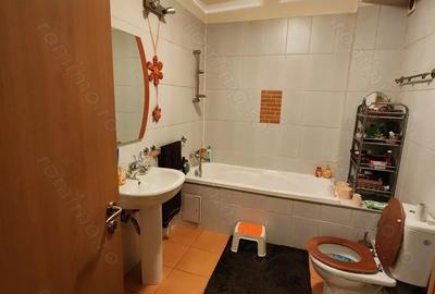 Vand apartament cu 2 camere comision 0 - 1