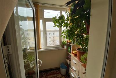 Persoana fizica închiriez apartament în Nicolina I - 4