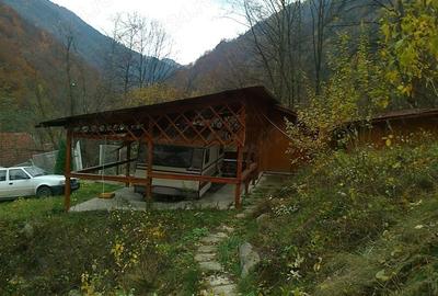 Teren de 2700 mp, în Central - 6