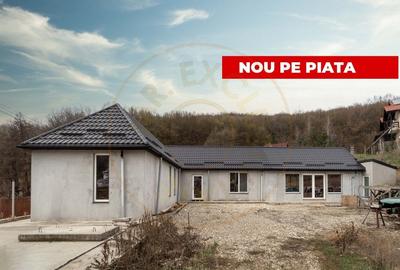 Casa moderna cu 5 camere intr-o zona linistita de deal - 2