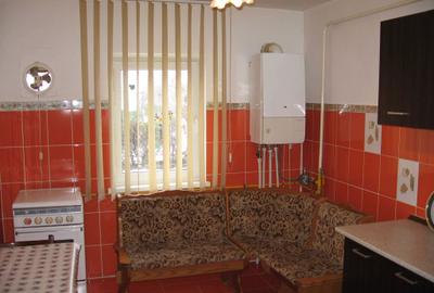 Apartament cu 2 camere decomandat în Central - 4