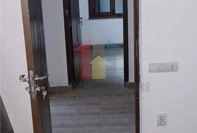 Casă cu 4 camere cu Teren 106 Mp în Central - 7