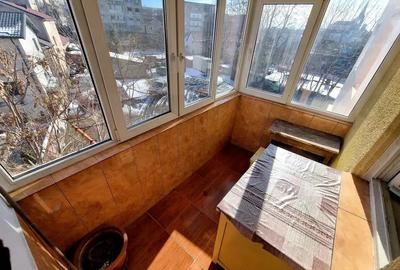 Apartament cu 3 camere decomandat în Central - 4