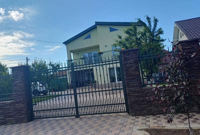 Casă cu 4 camere cu Teren 617 Mp în Cobadin - 6