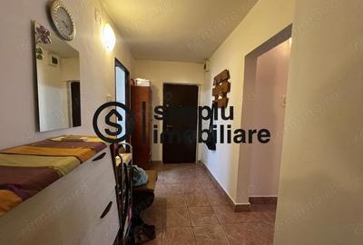 Apartament cu 3 camere decomandat în 1 Mai - 13