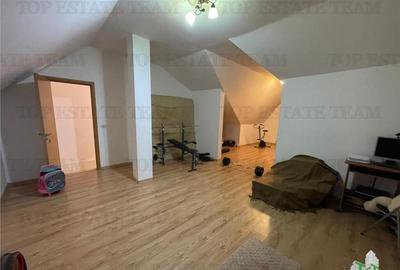 Casă cu 5 camere cu Teren 226 Mp în Colentina