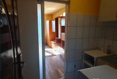Garsonieră nedecomandată în Tractorul - 3