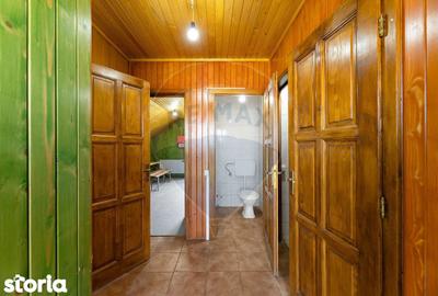 Apartament cu 3 camere decomandat în Șofronea - 4