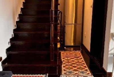 Proprietar-Apt 3 camere de exceptie in Centrul Istoric Str. Pielarilor - 2