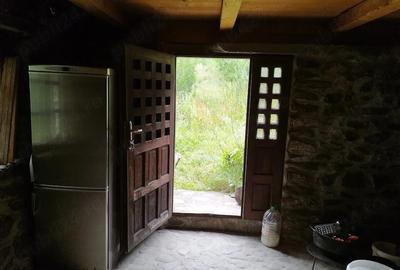 Casă cu 3 camere cu Teren 5200 Mp în Schela - 2