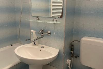 Apartament cu 4 camere decomandat în Micro 15 - 4