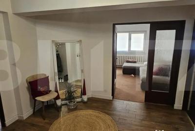 Apartament cu 5 camere decomandat în Trident - 1