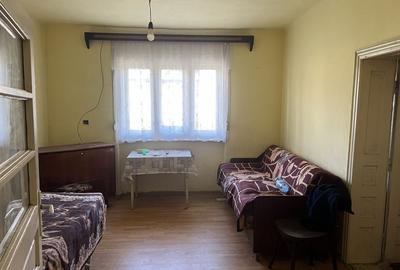 Casă cu 3 camere în Vărzari - 1