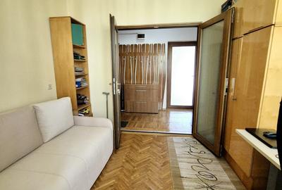 Apartament cu 3 camere semidecomandat, mobilat în P-ța Ovidiu - 5