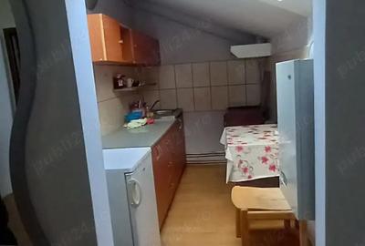 Apartament cu 2 camere decomandat în Central - 3