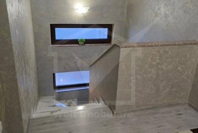 Duplex cu 4 camere cu Canalizare în Florești - 12