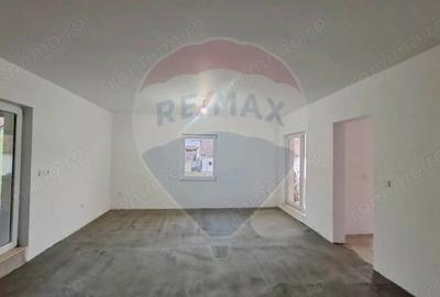 Casă cu Teren 800 Mp în Gălățeni - 18