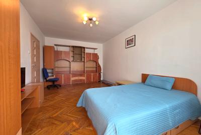 Garsonieră decomandată, mobilată în Titan - 3