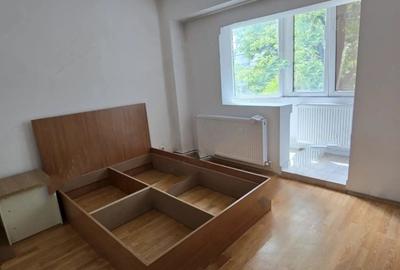 Salaj,bl.1989,et.1/4,DECOMANDAT,Renovat, centrala,3 Bai,2 balcoane,Liber Salaj,bl.1989,et.1/4,DECOMANDAT,Renovat, centrala,3 Bai,2 balcoane,Liber - 6