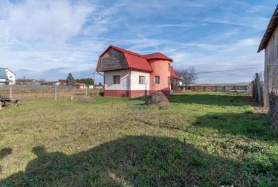 Casă cu 2 camere cu Teren 3301 Mp în Jucu - 2
