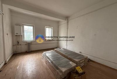 Spatiu comercial de vanzare - 300 mp, zona Maratei - 19