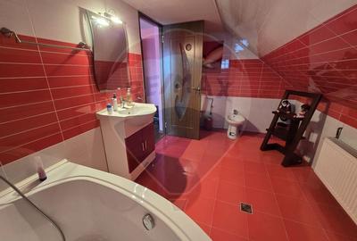 CASĂ SPAȚIOASĂ ȘI PRIMITOARE ÎN CENTRUL ORAȘULUI  AVRIG JUD,  SIBIU - 12