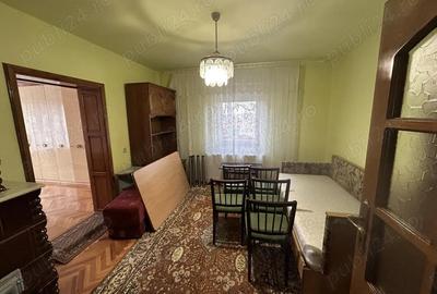 Vand casa mare caramida(2 corpuri cladire)renovat si ocupabil imediat,situat in Livada, st.850 mp - 13