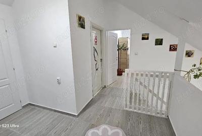 Casă cu 6 camere în Răcăuți - 5