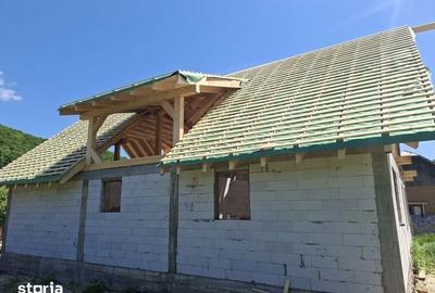 Casă cu 4 camere cu Teren 225 Mp în Chiuiești - 2