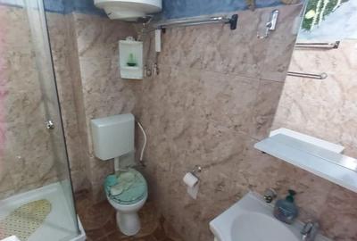 Garsonieră decomandată în Central - 2