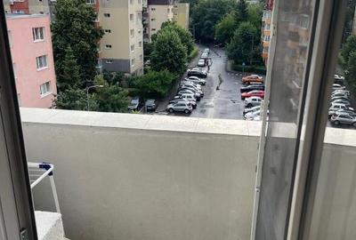 Apartament 2 camere, semidecomandat - zona Garii - 2