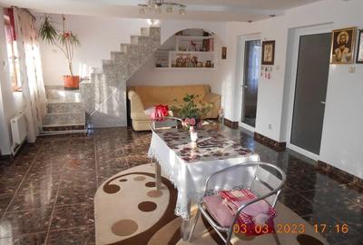 Casă cu 5 camere cu Teren 129 Mp în Lacu Dulce - 3