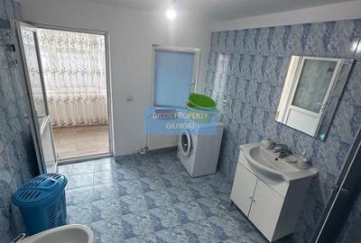 Casă cu 3 camere cu Canalizare în Central - 5