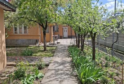 Casă cu 4 camere cu Teren 548 Mp în Central