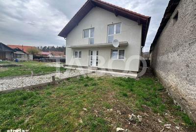 Casă cu 4 camere cu Teren 1040 Mp în Perșani - 7