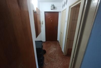 Inchiriez apartament 2 camere Pitesti Trivale - 1