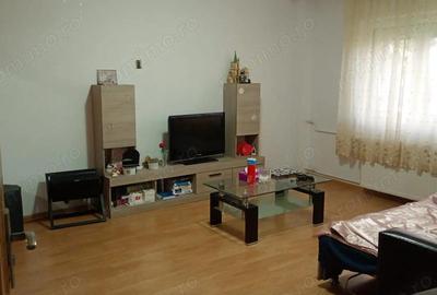 Garsoniera zona Mall Vitan - str. Branduselor - 9