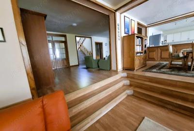 Vila S+P+1E situata in zona Palatul de Justitie Vila S+P+1E situata in zona Palatul de Justitie - 7