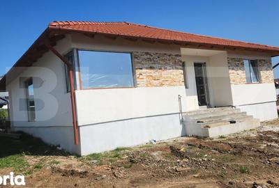 Casă cu 4 camere cu Teren 530 Mp în Sâncraiu de Mureș