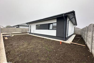 Casă cu 4 camere cu Teren 400 Mp în Clinceni - 3