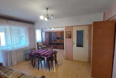 Apartament cu 4 camere semidecomandat în Central - 4