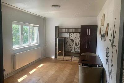 Apartament 2 camere Lipovei etaj 2 cu centrala
