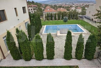 Vile  cu piscina exclusivista de vanzare in zona  Grand Hotel Italia - 7